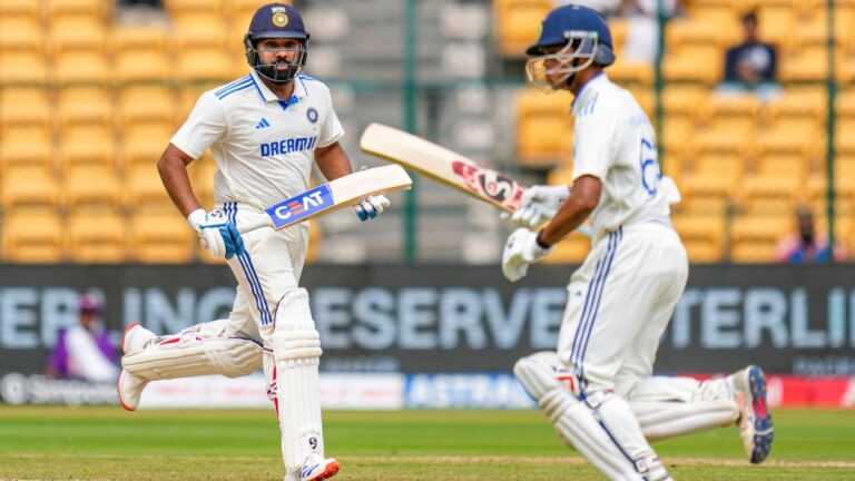 रोहित और यशस्वी जायसवाल की सलामी जोड़ी ने रचा कीर्तिमान, मुंबई में 49 साल बाद बना नया इतिहास
